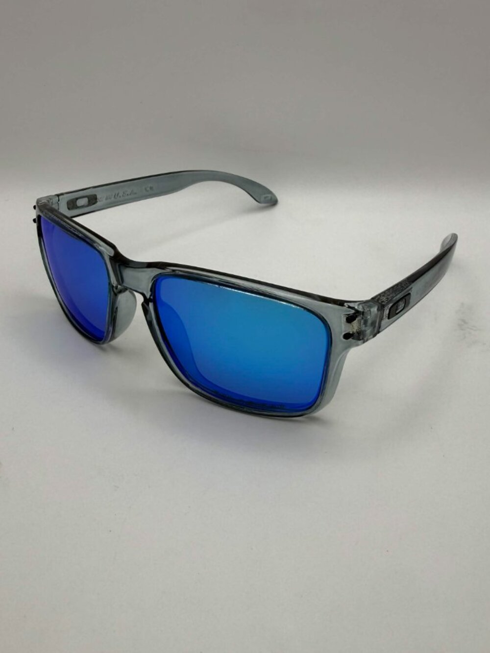 Oakley Holbrook Sunglasses Gray Frame Blue Lens With Box, Case, & Accessories
